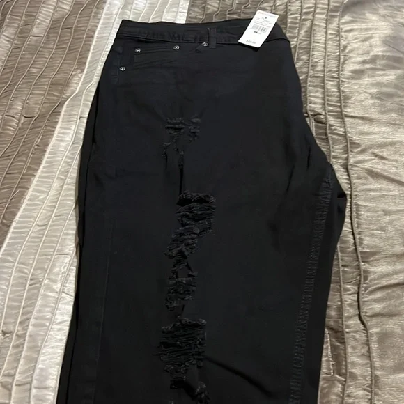 Ashley Stewart black capri jeans - Picture 2 of 5